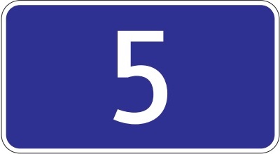 A white numeral 5 on a blue rectangular sign.